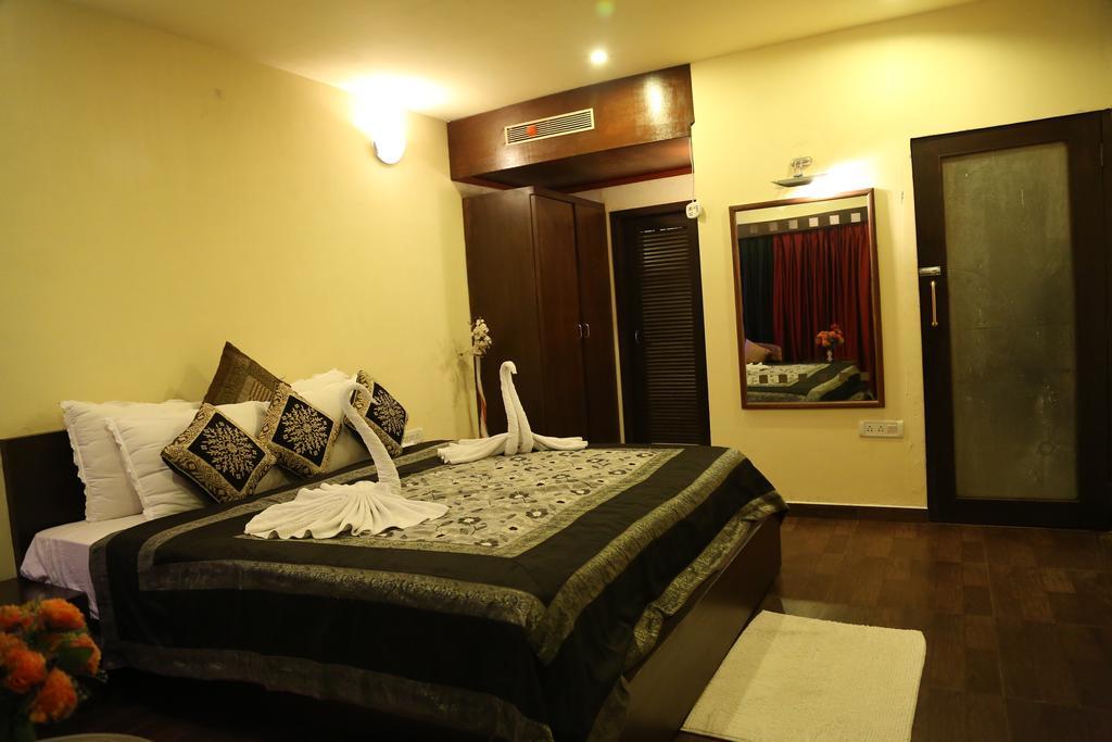 Meuse Jupiter Business And Luxury Hotel Нашик Номер фото