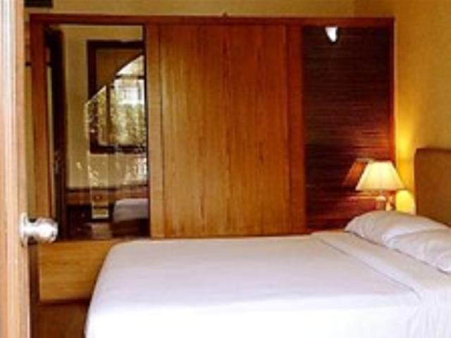 Meuse Jupiter Business And Luxury Hotel Нашик Номер фото