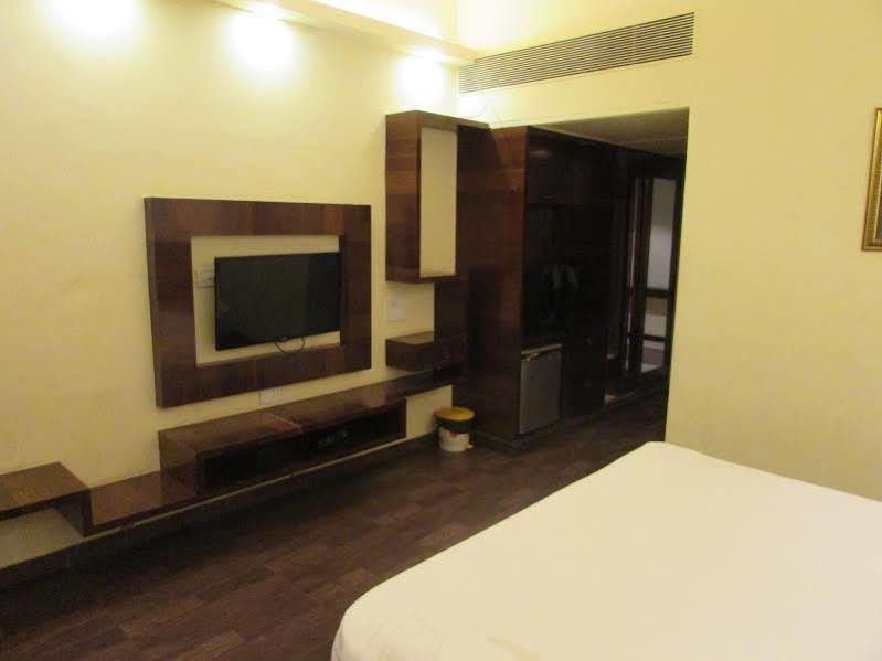 Meuse Jupiter Business And Luxury Hotel Нашик Екстер'єр фото